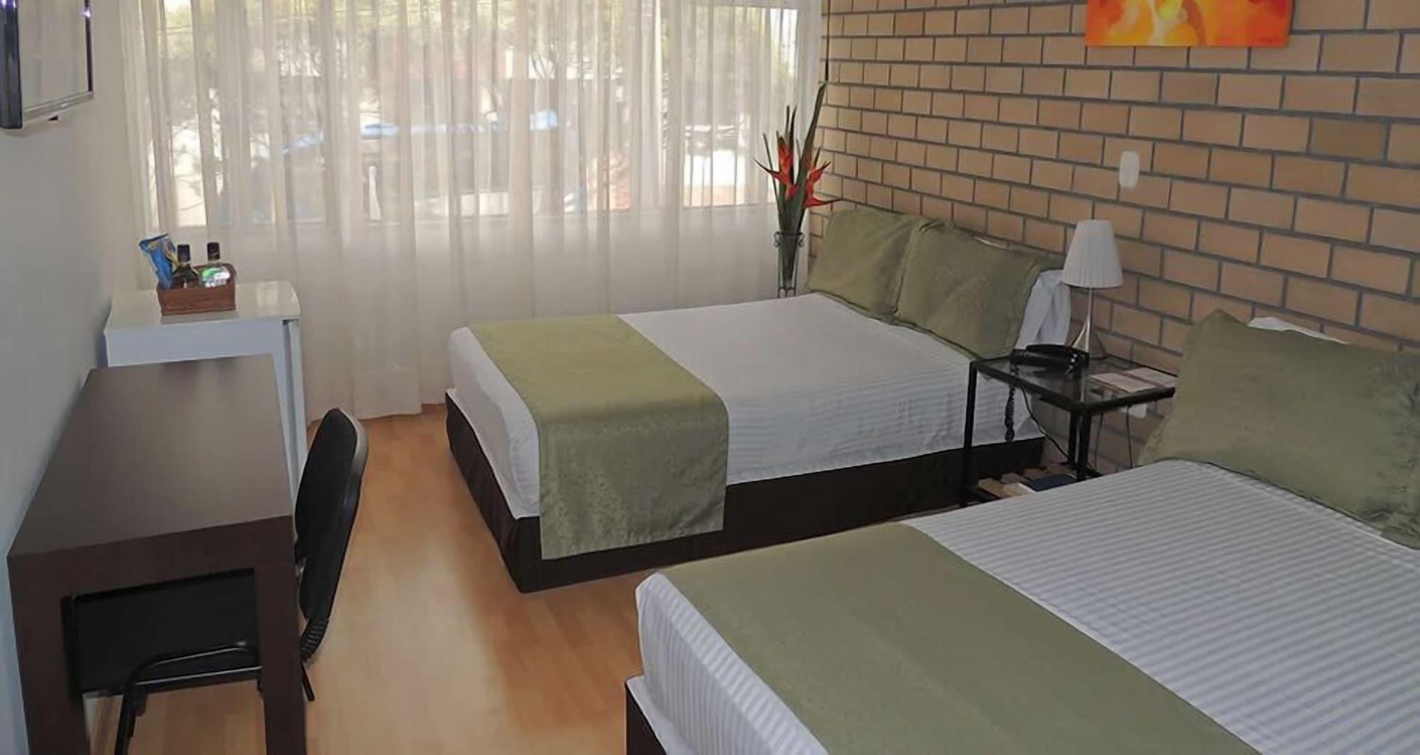Hotel Portal De Milan Манисалес Екстериор снимка